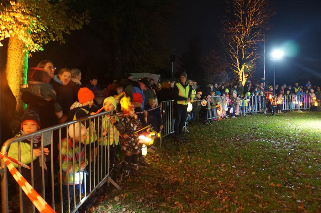 Eindrücke vom Martinsumzug in Herbern am Freitag (15. November).