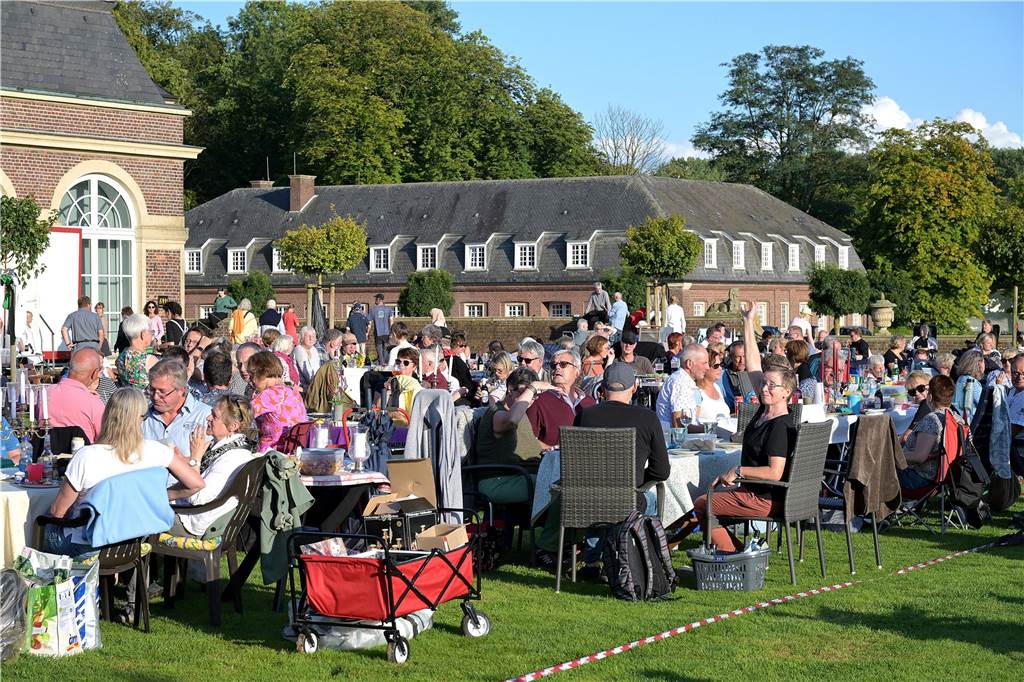 Eindrücke vom Open-Air-Konzert am Schloss Nordkirchen