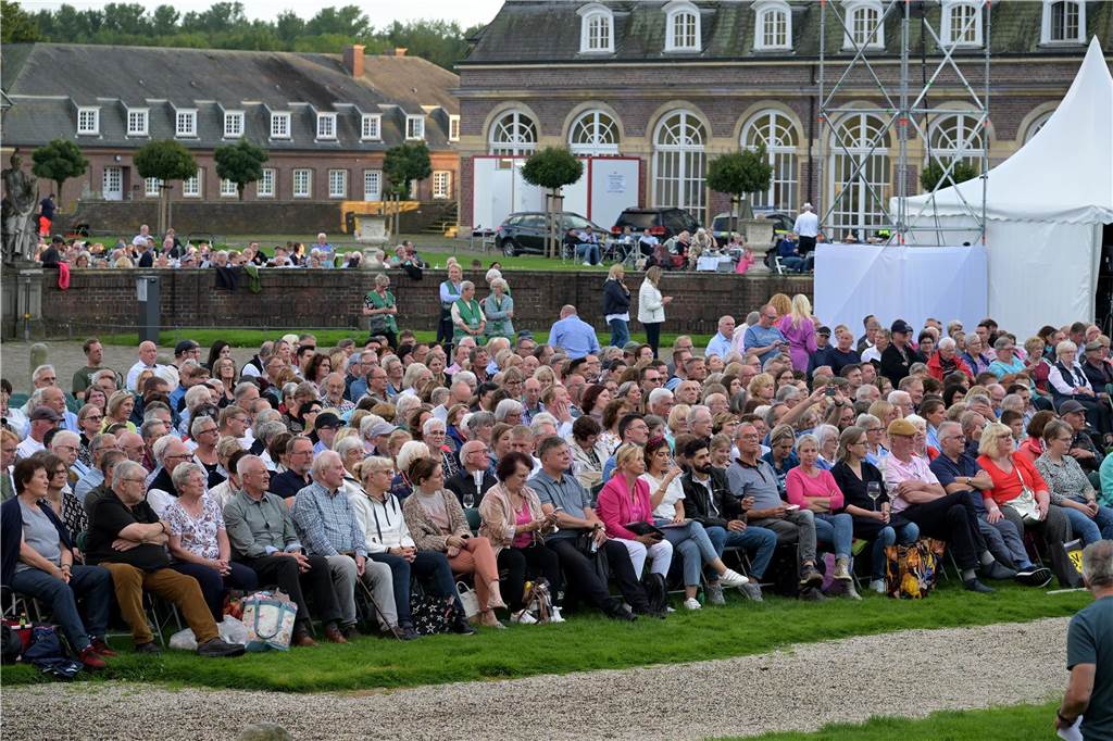 Eindrücke vom Open-Air-Konzert am Schloss Nordkirchen