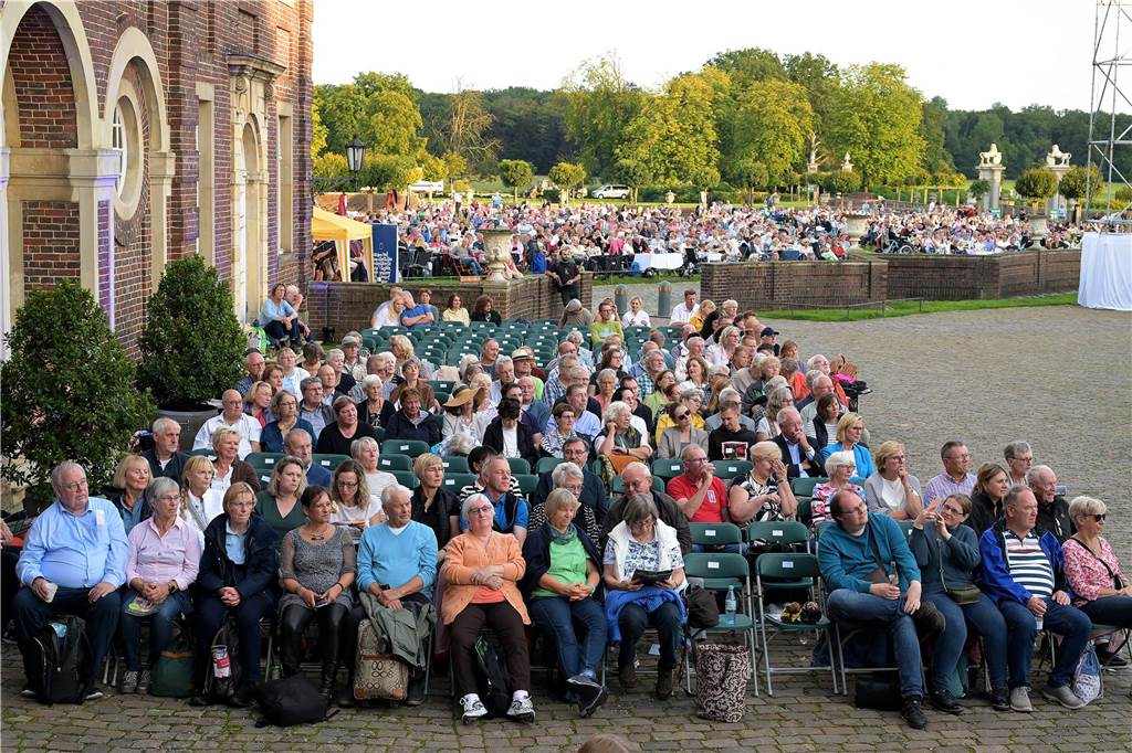Eindrücke vom Open-Air-Konzert am Schloss Nordkirchen