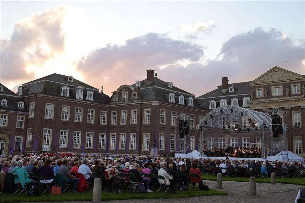 Eindrücke vom Open-Air-Konzert am Schloss Nordkirchen