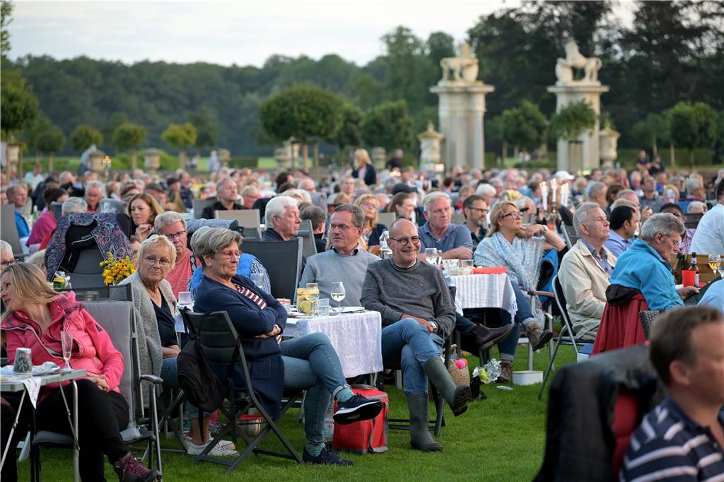 Eindrücke vom Open-Air-Konzert am Schloss Nordkirchen