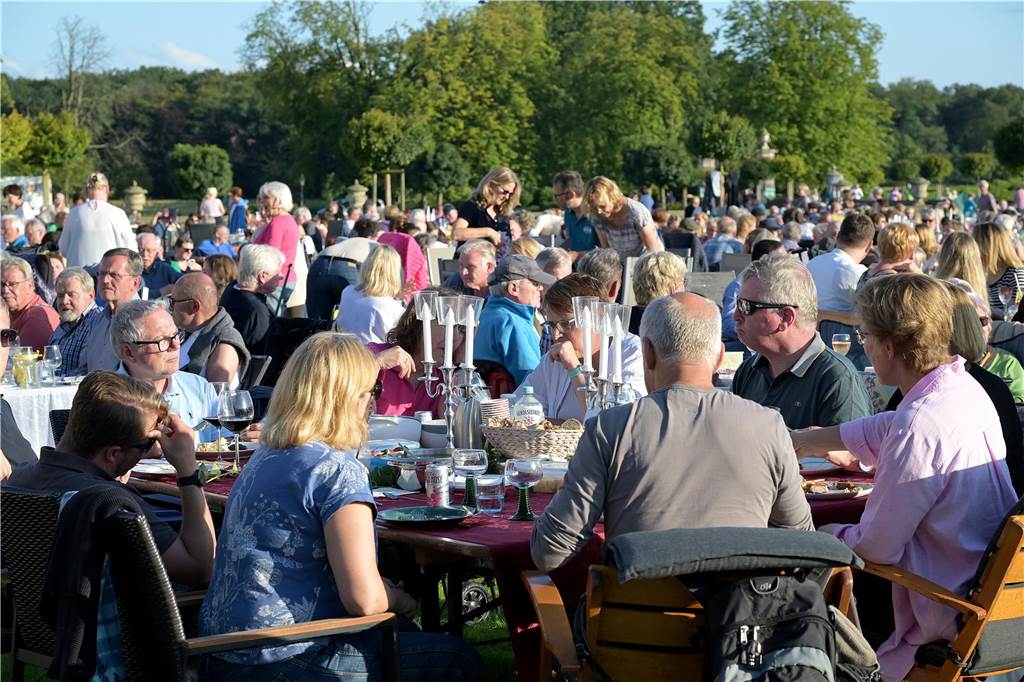 Eindrücke vom Open-Air-Konzert am Schloss Nordkirchen