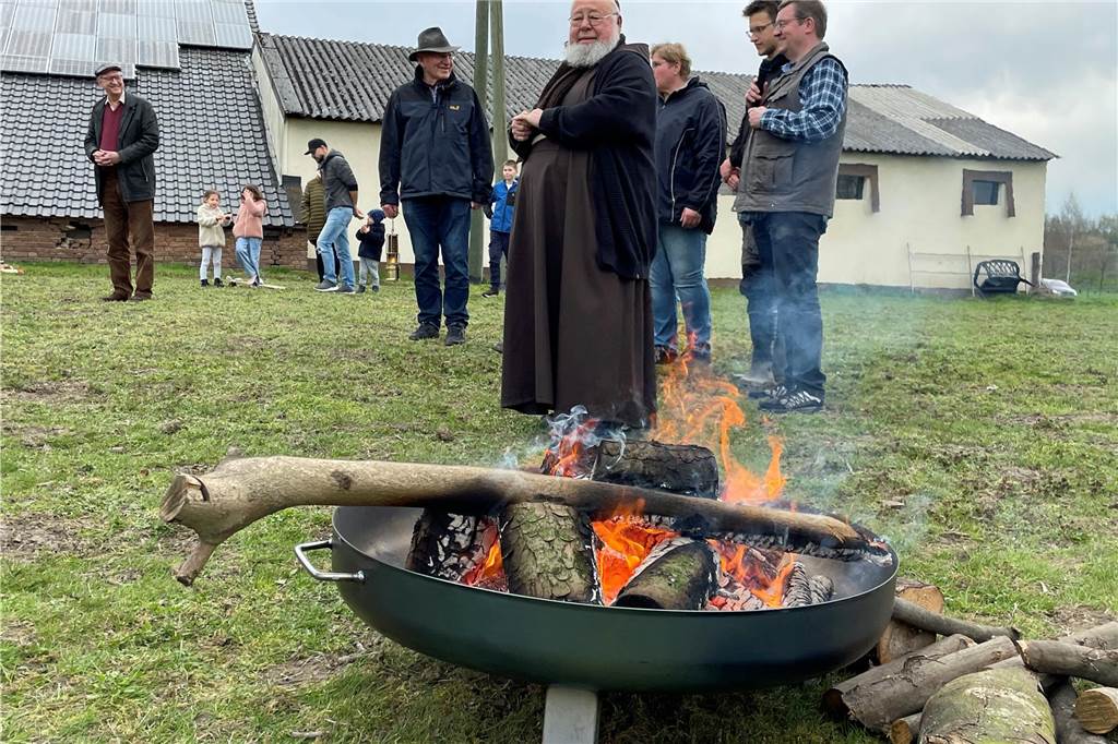 Eindrücke vom Osterfeuer 2023 der Kolpingsfamilie Werne.