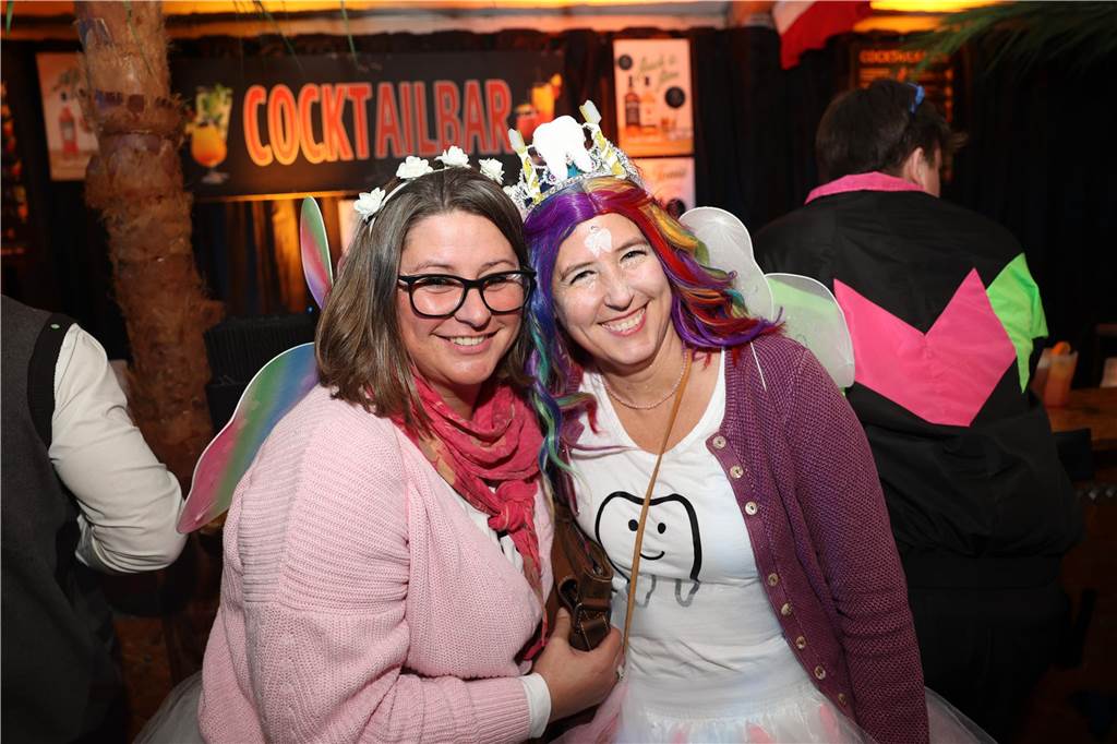 Super Stimmung beim Karneval in Olfen: Über 100 Bilder vom Prinzenball Eindrücke vom Prinzenball in Olfen am Sonntagabend