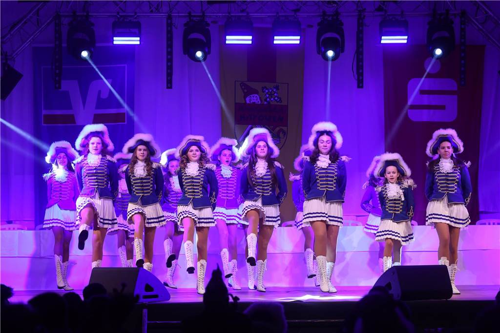 Super Stimmung beim Karneval in Olfen: Über 100 Bilder vom Prinzenball Eindrücke vom Prinzenball in Olfen am Sonntagabend