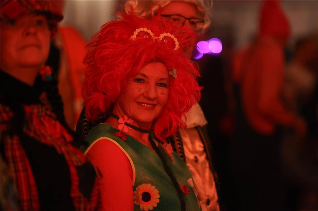 Super Stimmung beim Karneval in Olfen: Über 100 Bilder vom Prinzenball Eindrücke vom Prinzenball in Olfen am Sonntagabend