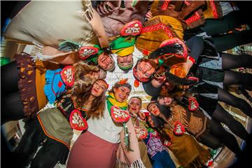 Eindrücke vom Rathaussturm an Weiberfastnacht 2018 im Rathaus Dortmund. Jetzt ist Karneval!