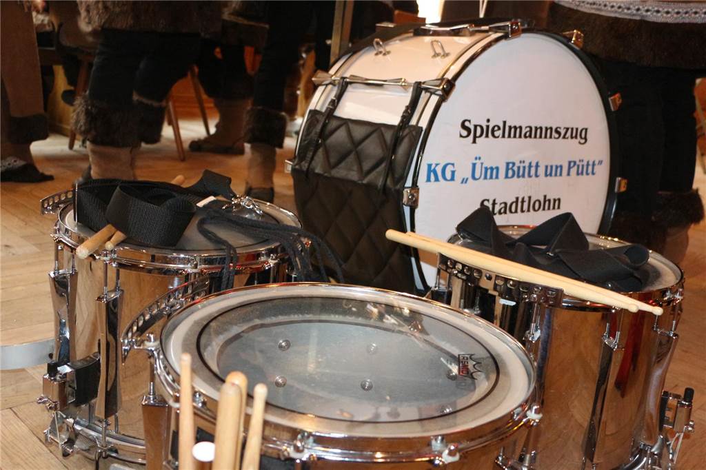 Eindrücke vom Rosenmontag mit dem Spielmannszug der KG.