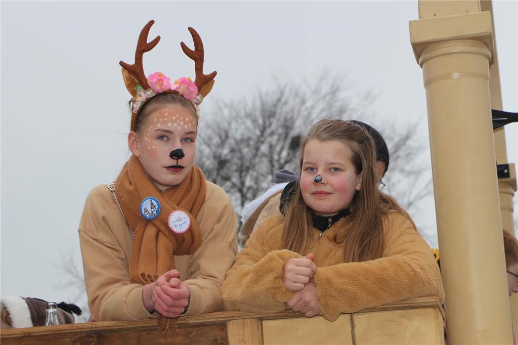 Eindrücke vom Rosenmontag mit dem Spielmannszug der KG.