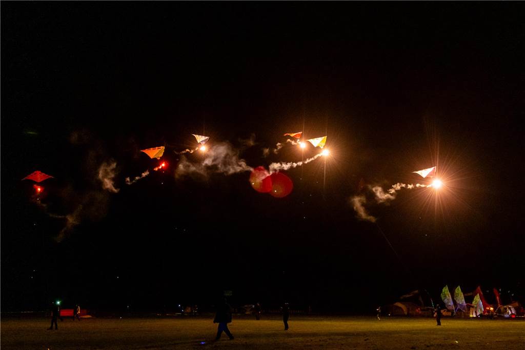 Eindrücke vom Samstagabend auf dem Drachenfest 2024