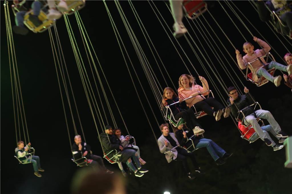 Viele Fotos von Samstagabend: So schön ist Sim-Jü 2023 bei Nacht Eindrücke vom Samstagabend bei Sim-Jü 2023