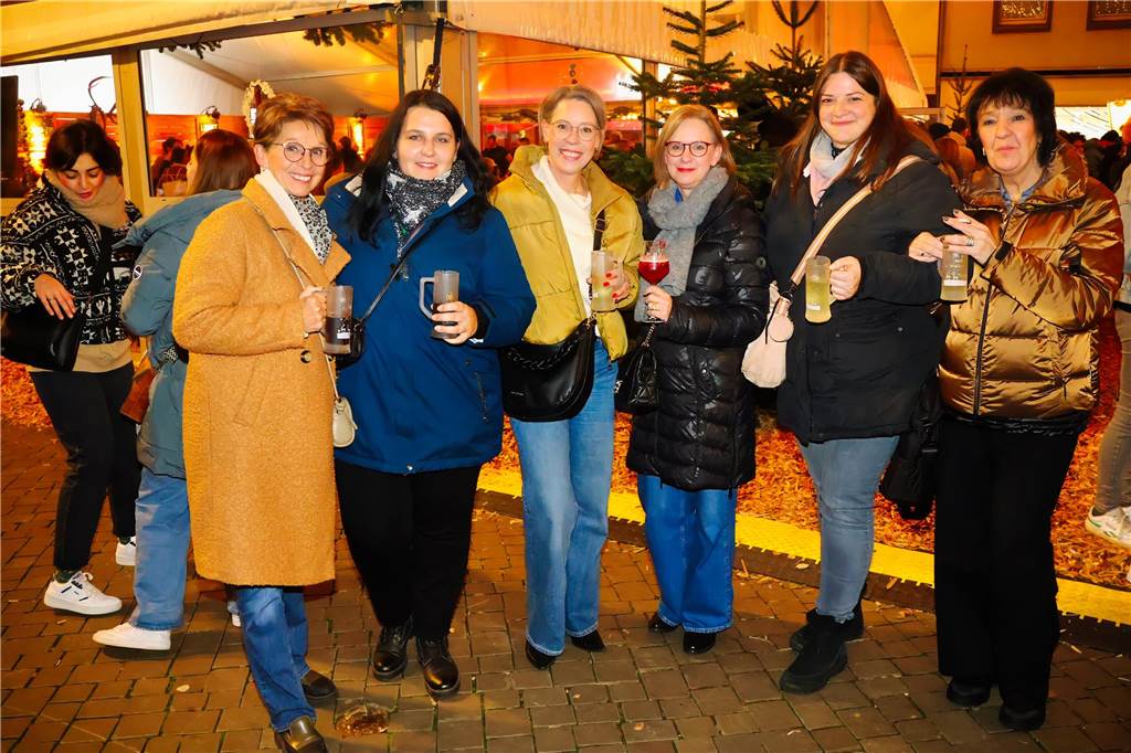 Eindrücke vom Schaukelbaum-Abend beim Winterzauber 2024 in Dorsten.