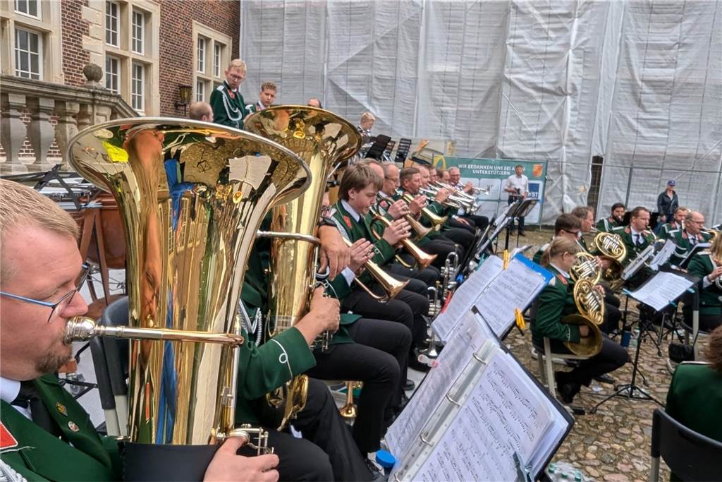 Eindrücke vom Schlösser- und Burgentag rund ums Ahauser Barockschloss.