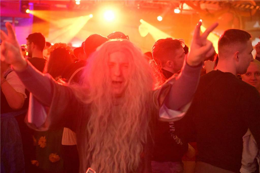 Eindrücke von der After-Zug-Karnevalsparty 2024.