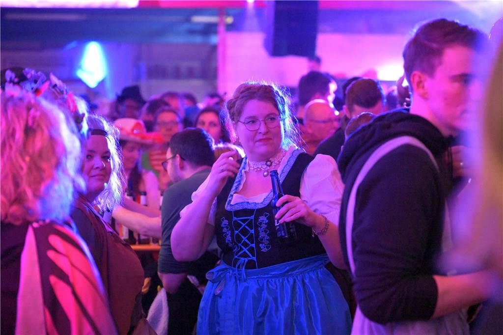 Eindrücke von der After-Zug-Karnevalsparty 2024.