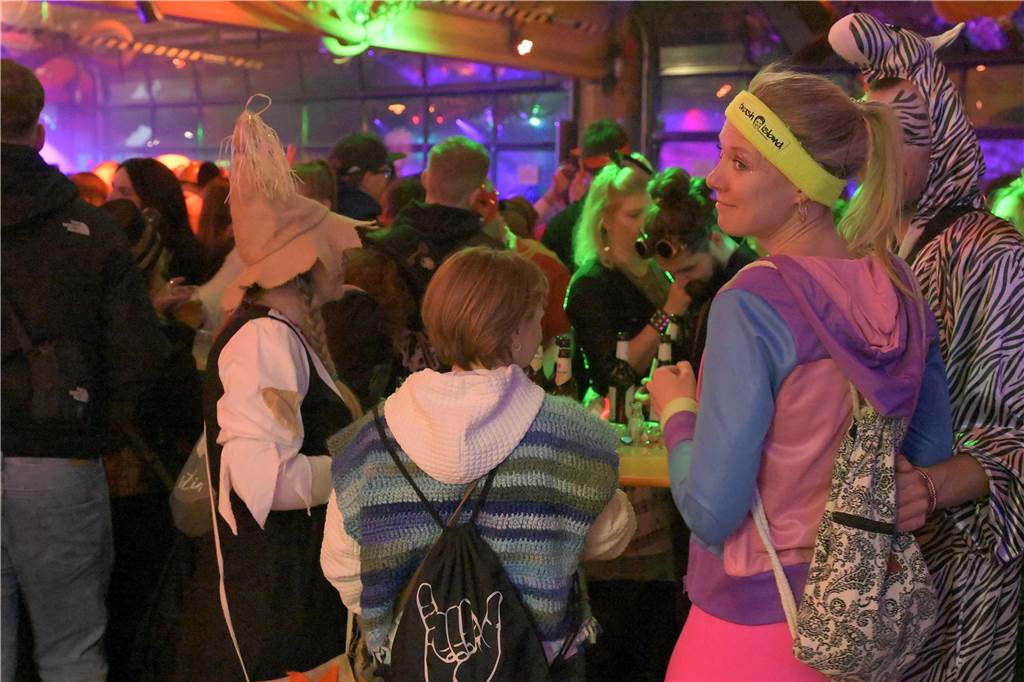 Eindrücke von der After-Zug-Karnevalsparty 2024.