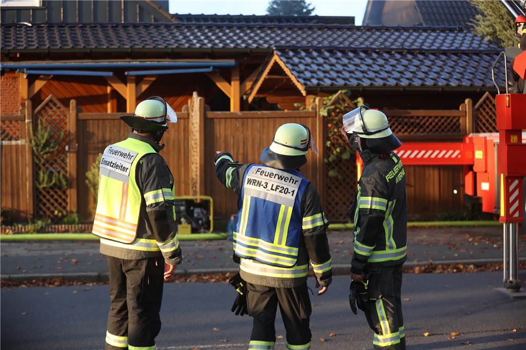 Eindrücke von der Einsatzstelle am Dienstagnachmittag (22.10) an der Körnerstraße in Werne. 