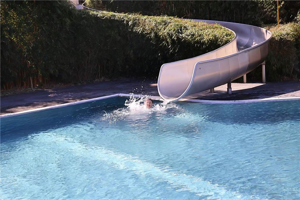 Eindrücke von der Eröffnung der Außensaison im Freizeitbad Atlantis in Dorsten.