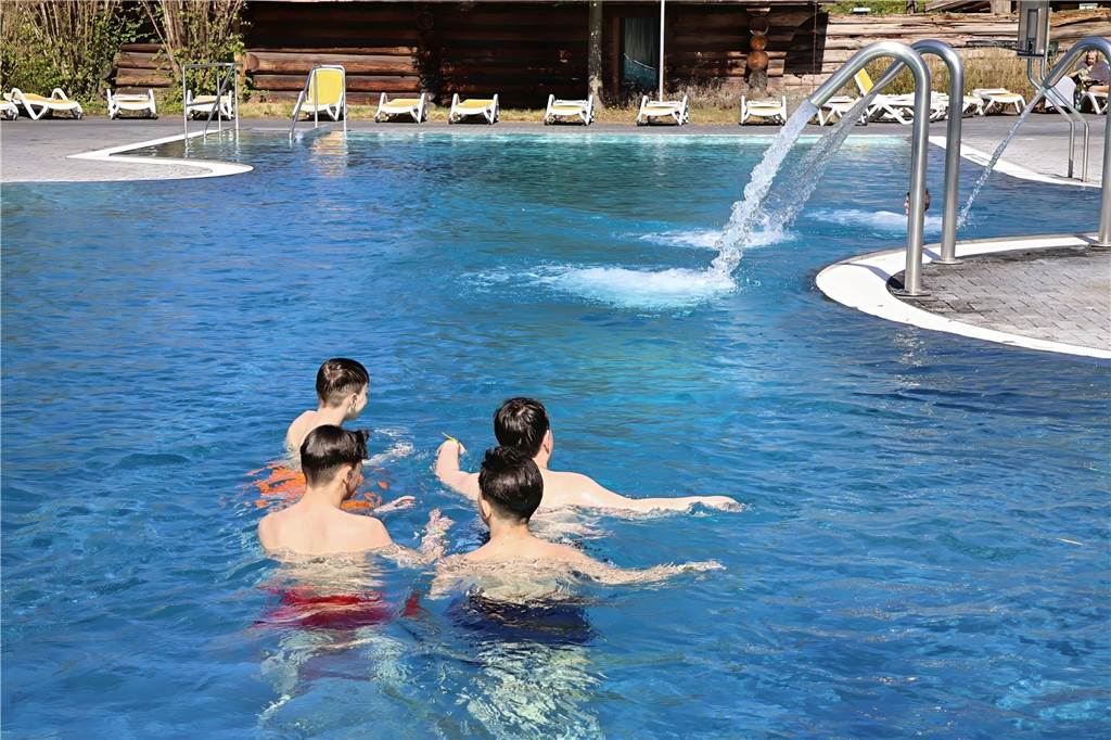 Eindrücke von der Eröffnung der Außensaison im Freizeitbad Atlantis in Dorsten.