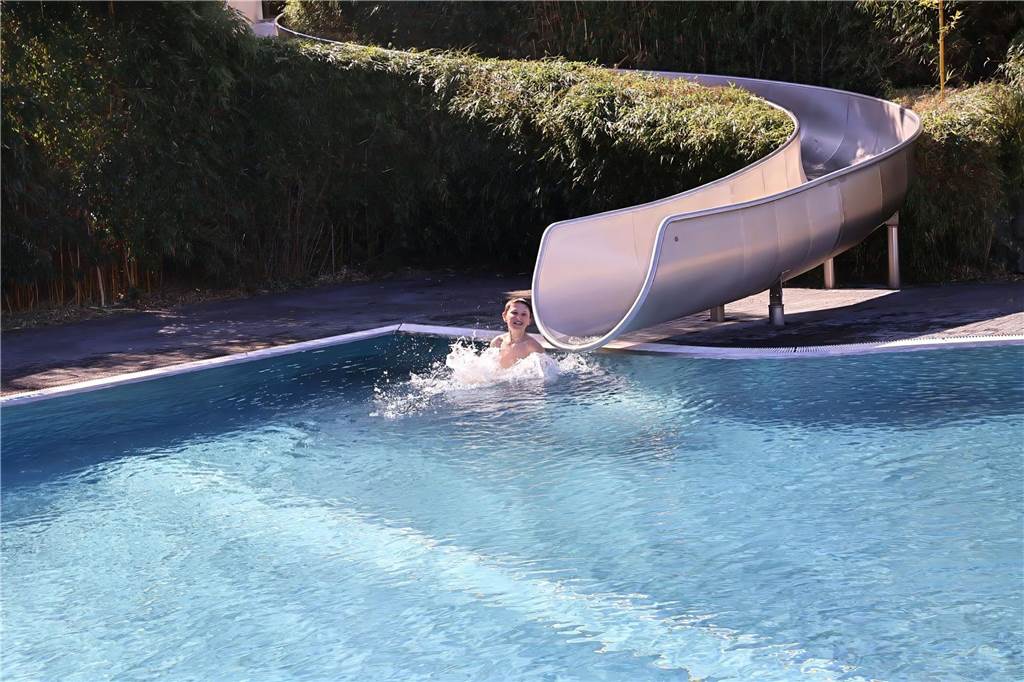 Eindrücke von der Eröffnung der Außensaison im Freizeitbad Atlantis in Dorsten.
