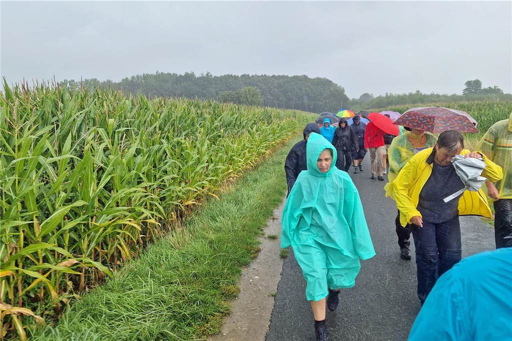 Eindrücke von der Fußwallfahrt Werne-Werl 2023, die auf dem Rückweg am Sonntag, 6. August 203, unter dem Unwetter litt.