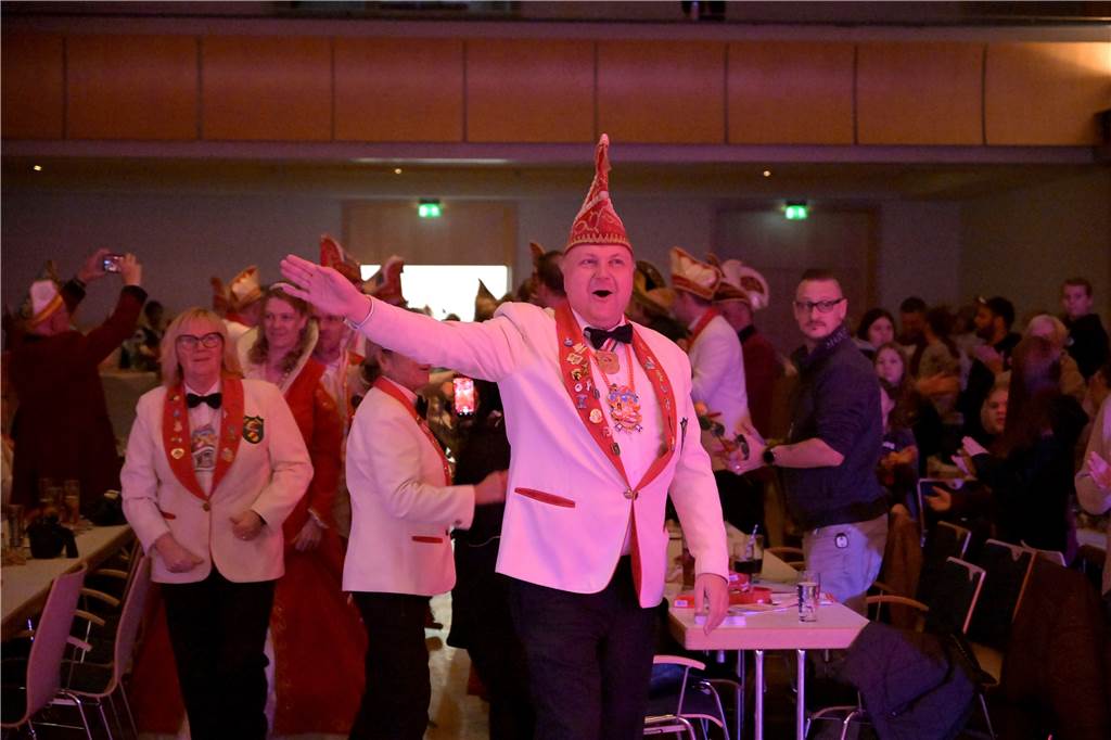 Eindrücke von der Karnevalsparty der Interessensgemeinschaft Werner Karneval am Freitag, 11. November, im Kolpingsaal in Werne.