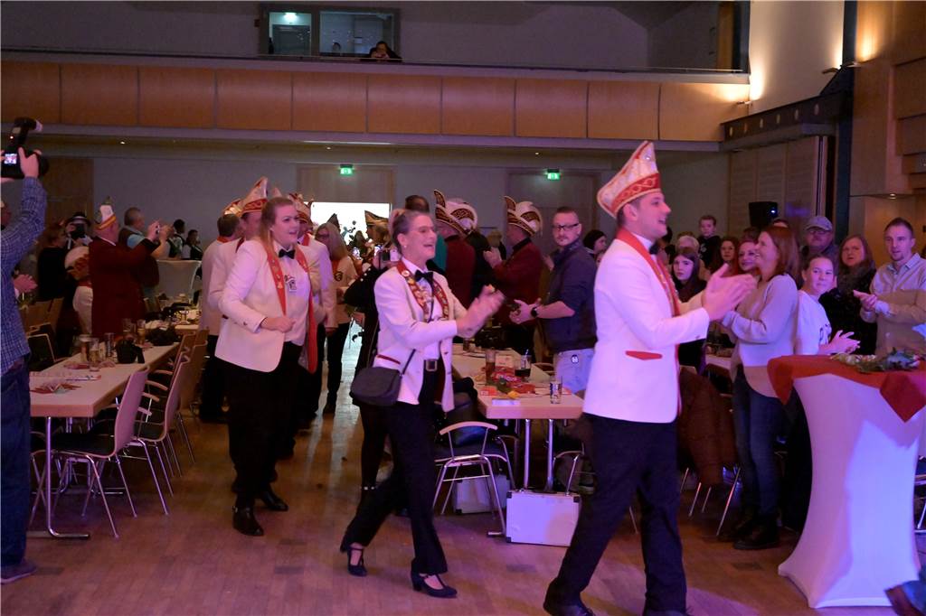 Eindrücke von der Karnevalsparty der Interessensgemeinschaft Werner Karneval am Freitag, 11. November, im Kolpingsaal in Werne.