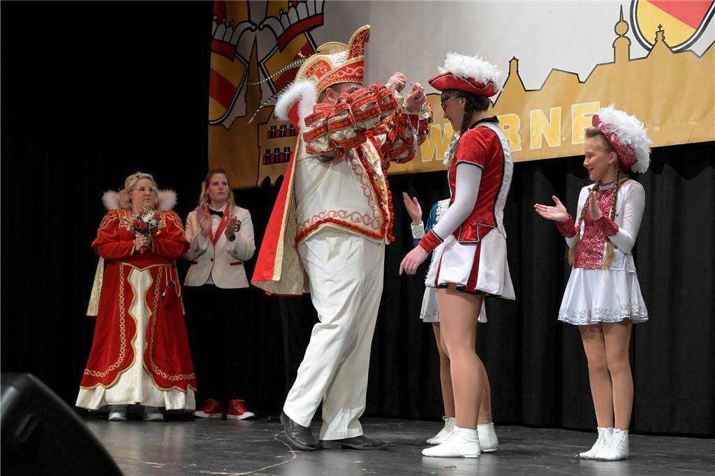 Eindrücke von der Karnevalsparty der Interessensgemeinschaft Werner Karneval am Freitag, 11. November, im Kolpingsaal in Werne.