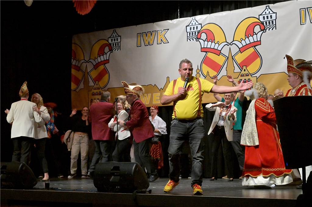 Eindrücke von der Karnevalsparty der Interessensgemeinschaft Werner Karneval am Freitag, 11. November, im Kolpingsaal in Werne.