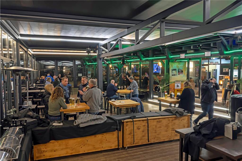Eindrücke von der Live-Veranstaltung im Café Seepark.
