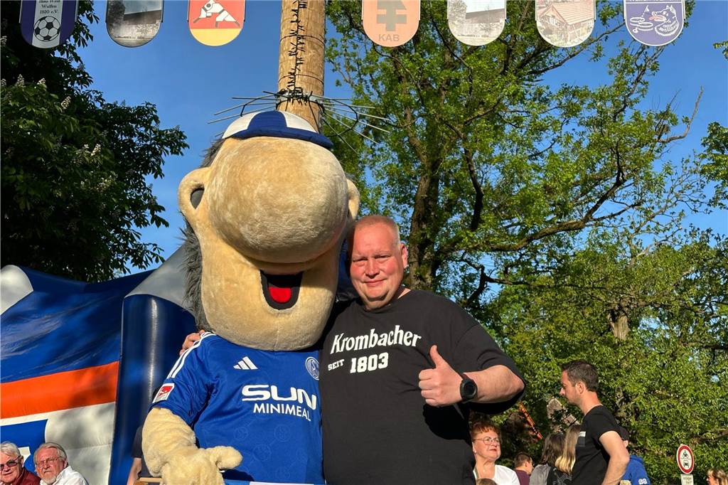 Eindrücke von der Maifeier am Wulfener Wappenbaum