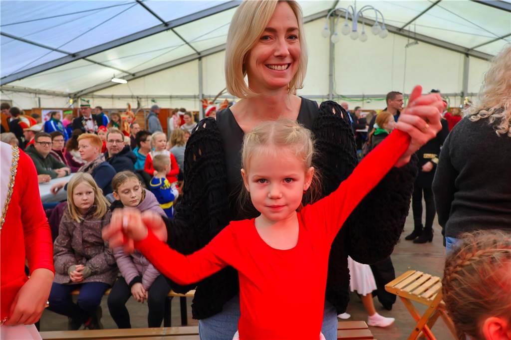 Eindrücke von der Proklamation des Kinderprinzenpaares in Raesfeld