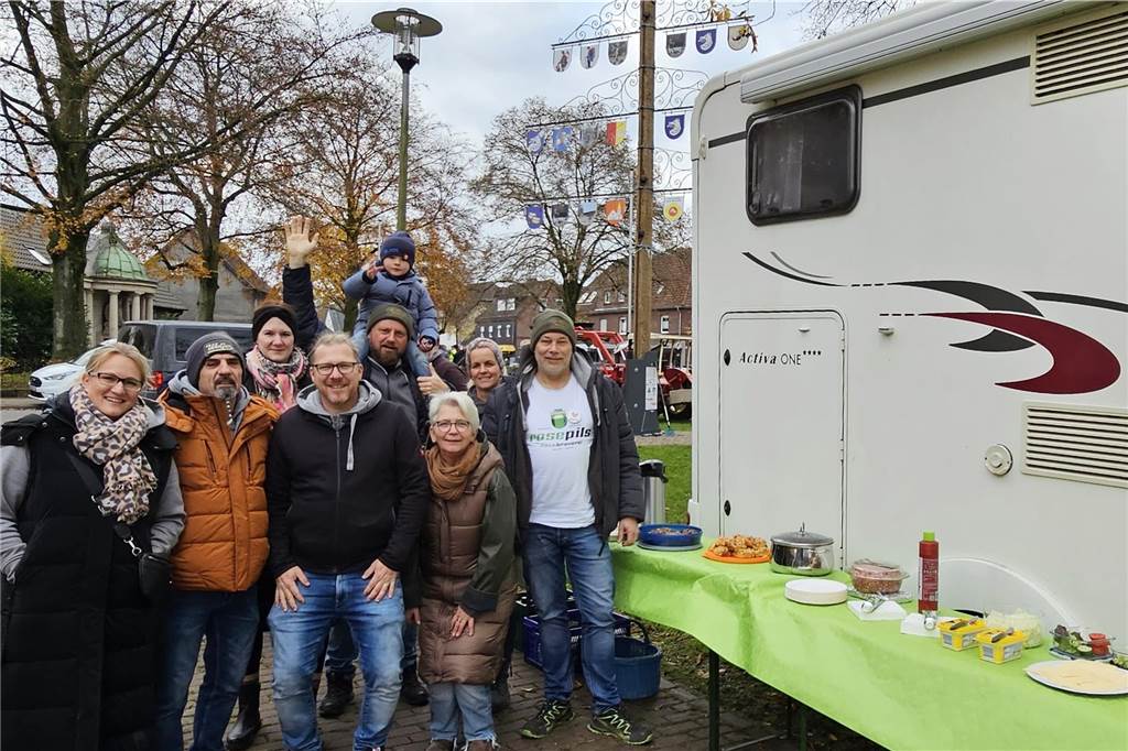 Eindrücke von der Säuberungsaktion des Wulfener Wappenbaumvereins