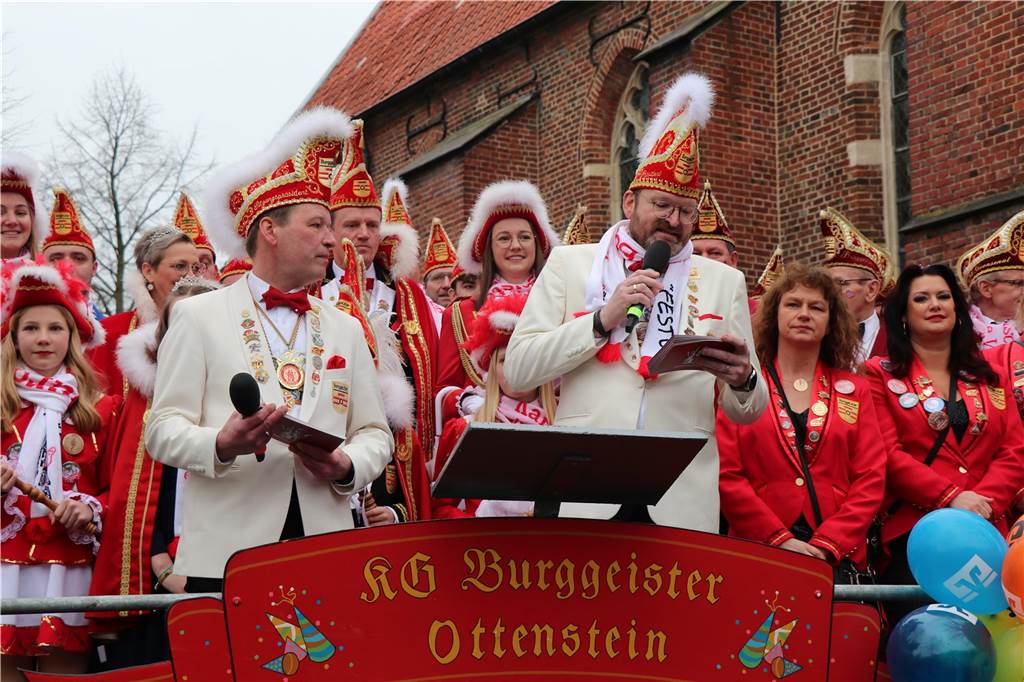 Eindrücke von der Schlüsselübergabe in der Feste Ottenstein