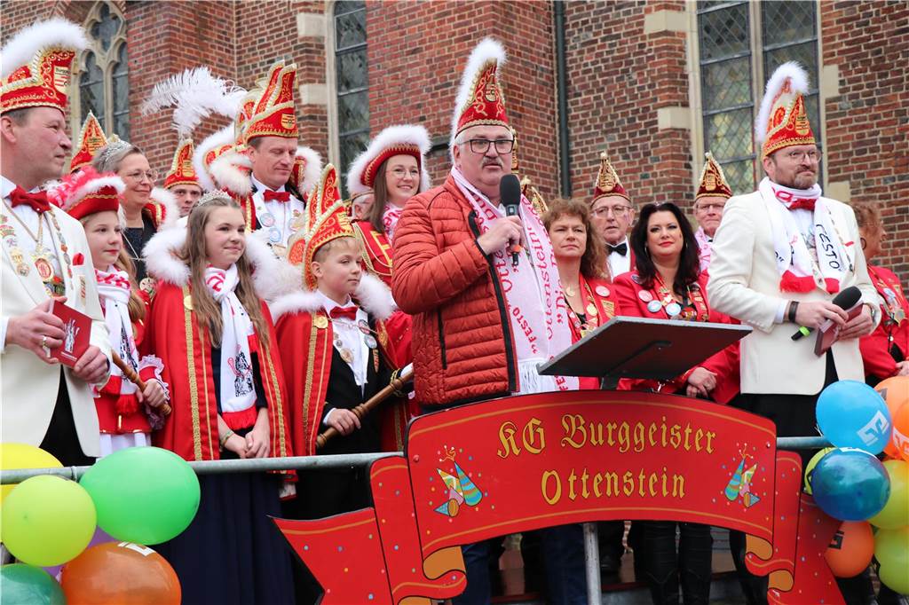 Eindrücke von der Schlüsselübergabe in der Feste Ottenstein