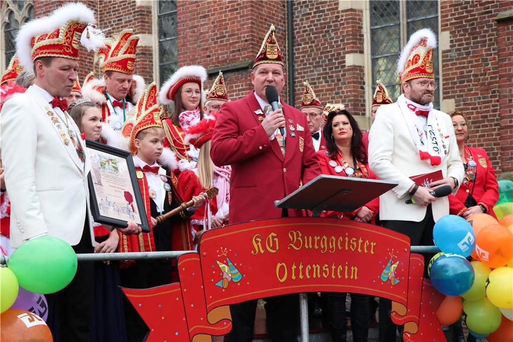 Eindrücke von der Schlüsselübergabe in der Feste Ottenstein