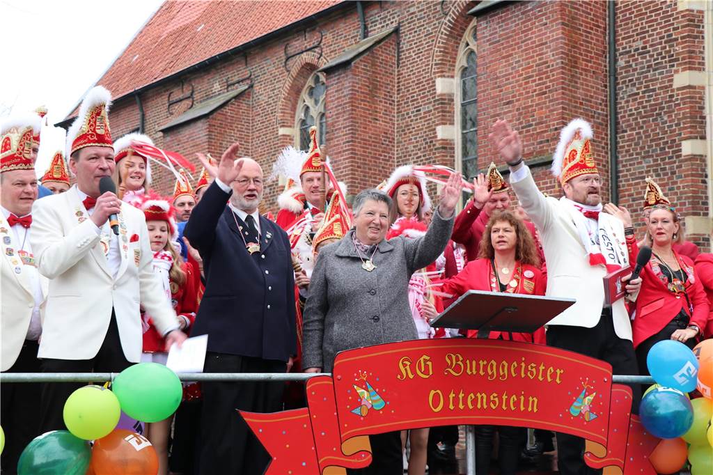 Eindrücke von der Schlüsselübergabe in der Feste Ottenstein