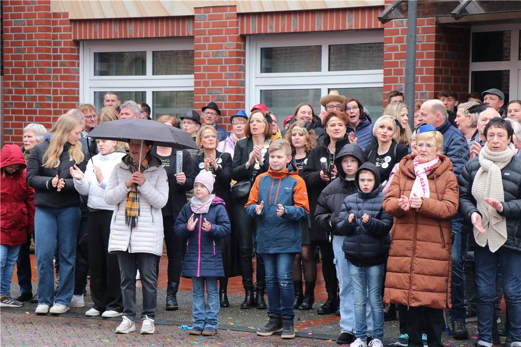 Eindrücke von der Schlüsselübergabe in der Feste Ottenstein