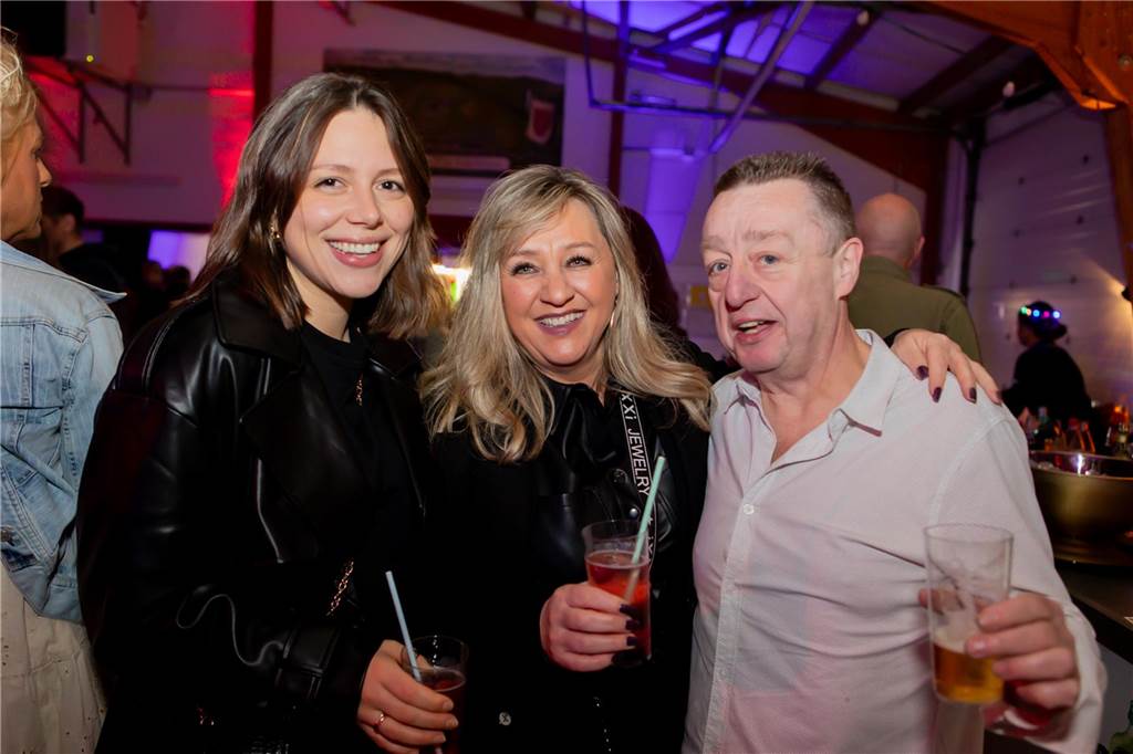 Eindrücke von der Ü30-Party in der Schützenhalle auf der Heide.