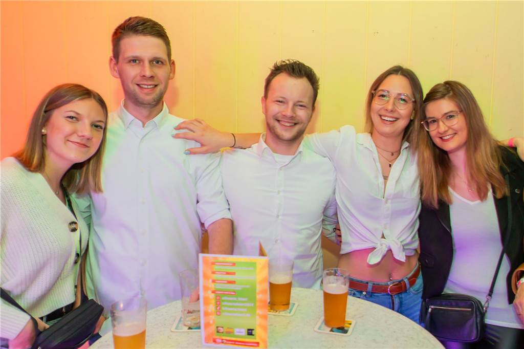 Eindrücke von der Ü30-Party in der Schützenhalle auf der Heide.