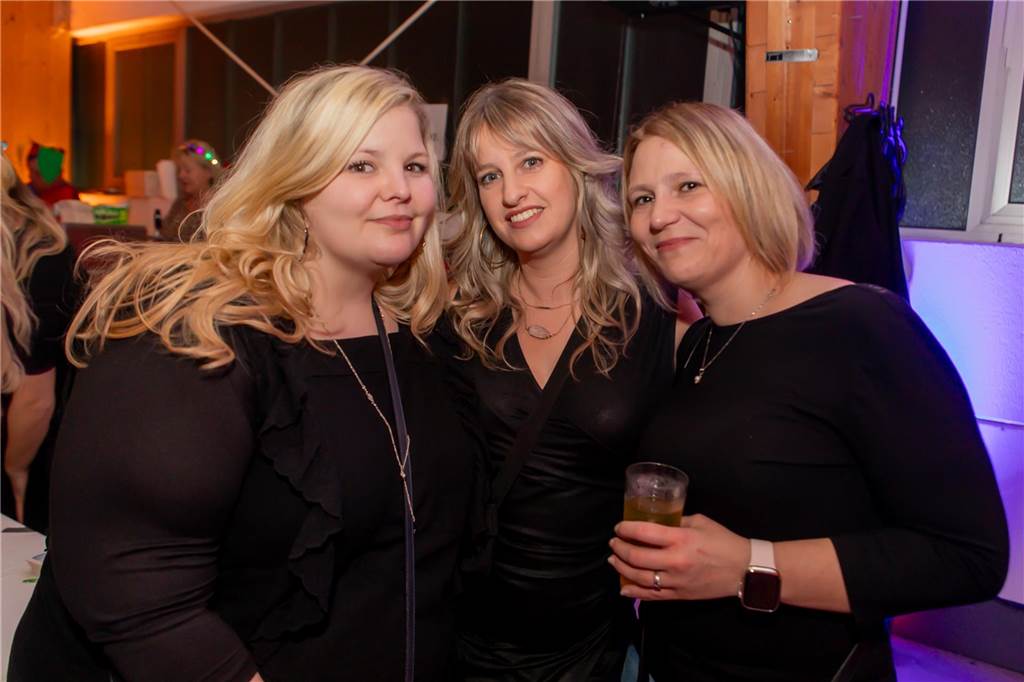 Eindrücke von der Ü30-Party in der Schützenhalle auf der Heide.
