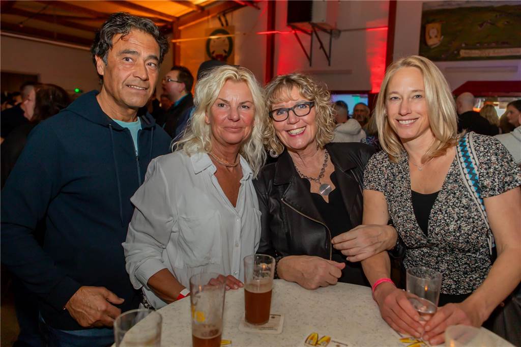 Eindrücke von der Ü30-Party in der Schützenhalle auf der Heide.