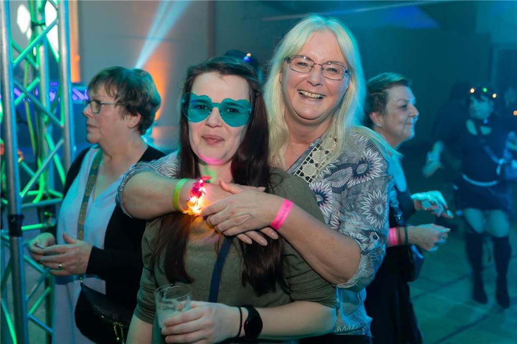 Eindrücke von der Ü30-Party in der Schützenhalle auf der Heide.