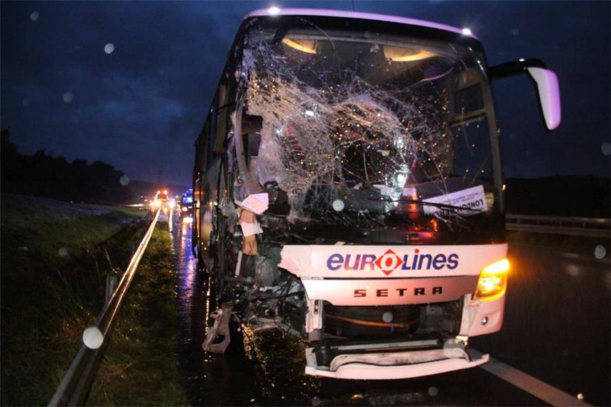 11 Verletzte bei Reisebus-Unfall auf der A2 Eindrücke von der Unfallstelle.