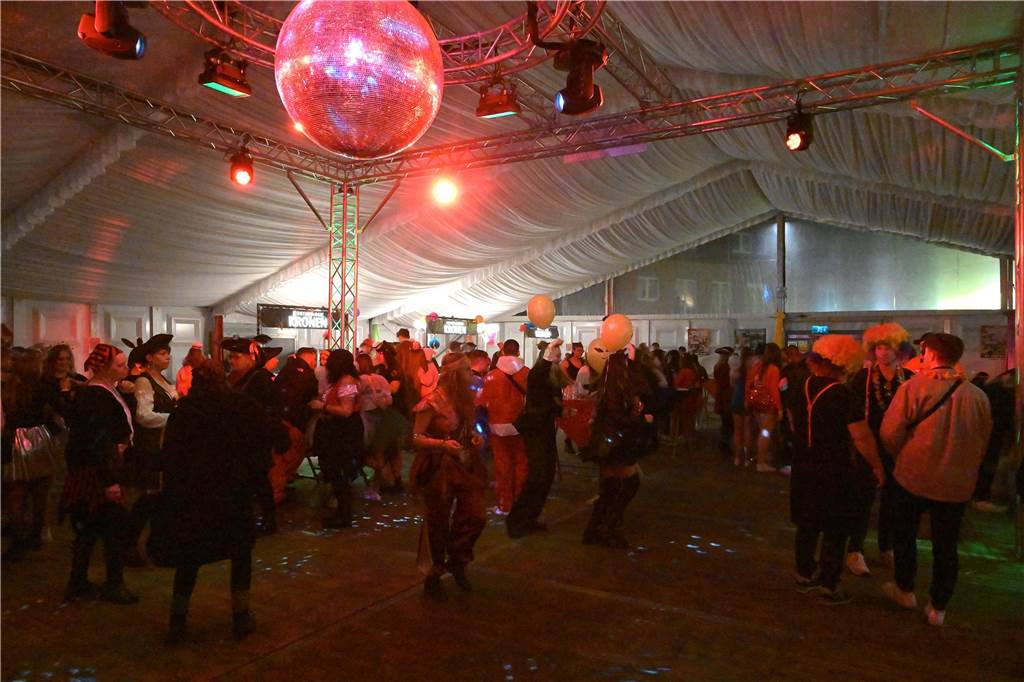 Eindrücke von der Weiberfastnacht in Olfen 2023