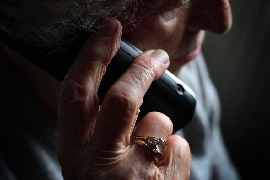Enkeltrick-Betrüger werden in Ahaus und Heek im letzten Moment gestoppt Eine 87-Jährige ist in Ahaus Telefonbetrügern auf den Leim gegangen.