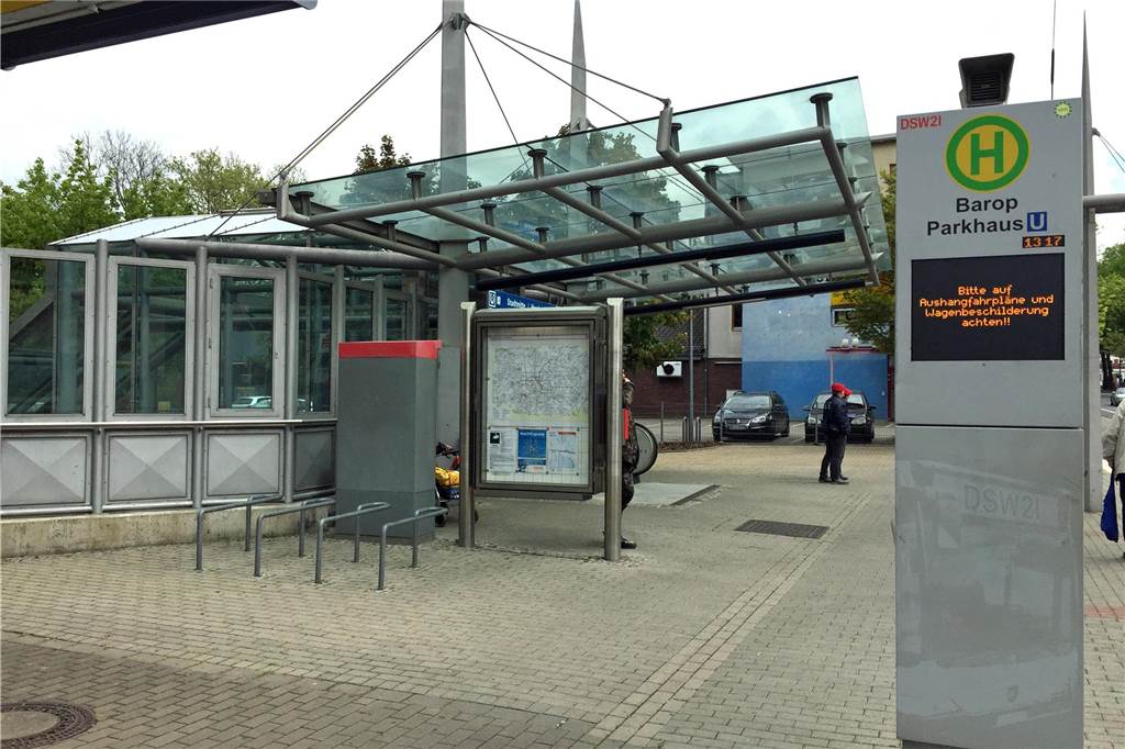 Haltestelle Parkhaus Barop.