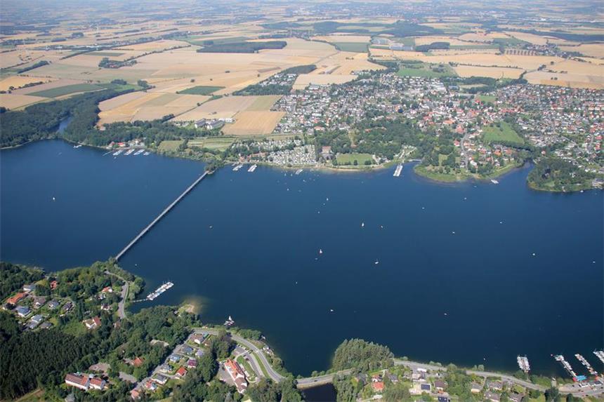 Umweltministerium: Wasserqualität in NRW-Badeseen gut Eine "ausgezeichnete Wasserqualität" fanden die Forscher auch im Möhnesee (Landkreis Soest).