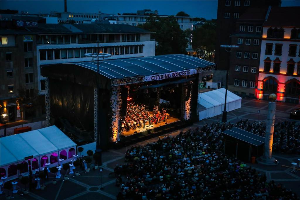 Besucher haben die Qual der Wahl - wir geben Tipps Eine besondere Atmosphäre herrscht bei den Cityring-Konzerten auf dem Friedensplatz.
